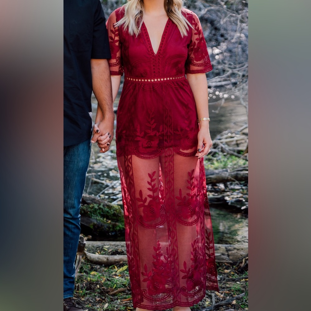 Women’s V-Neck Lace Romper Short Sleeve Long Dress